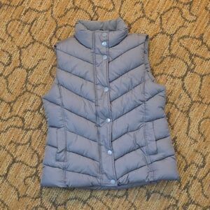 GAP Puffer Vest Gray Size L ... Like New!!!